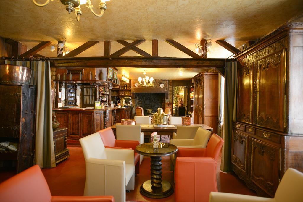 Hotel De La Croix D'Or อาวร็องช์ ภายนอก รูปภาพ