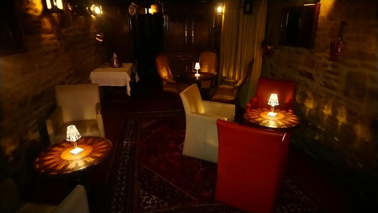 Hotel De La Croix D'Or อาวร็องช์ ภายนอก รูปภาพ