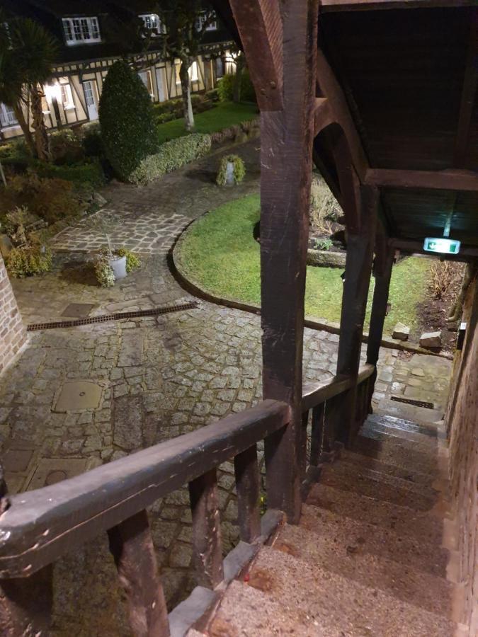 Hotel De La Croix D'Or อาวร็องช์ ภายนอก รูปภาพ